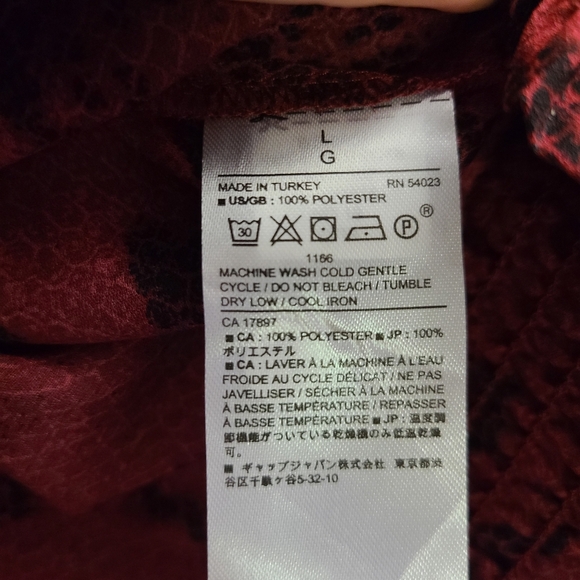 Banana Republic short flutter sleeve blouse Large maroon polyester elastic waist - Picture 8 of 9